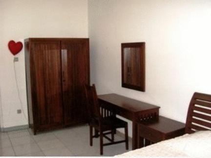 Bangka Bed And Breakfast Джакарта Экстерьер фото